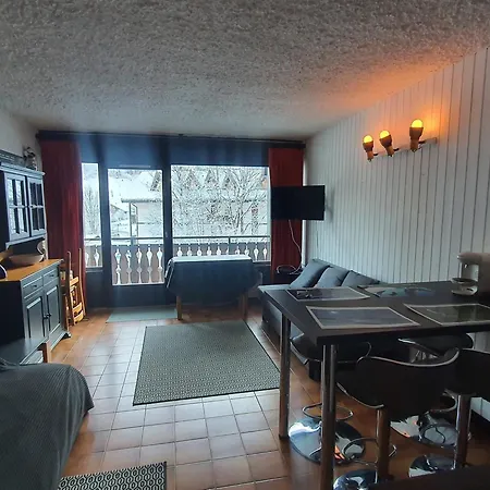 Spacieux Pres Des Pistes De Avec Balcon Et Parking - Fr-1-692-111 Apartment La Chapelle-d'Abondance